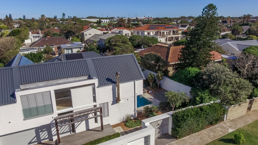 4 Bedroom Property for Sale in Summerstrand Eastern Cape